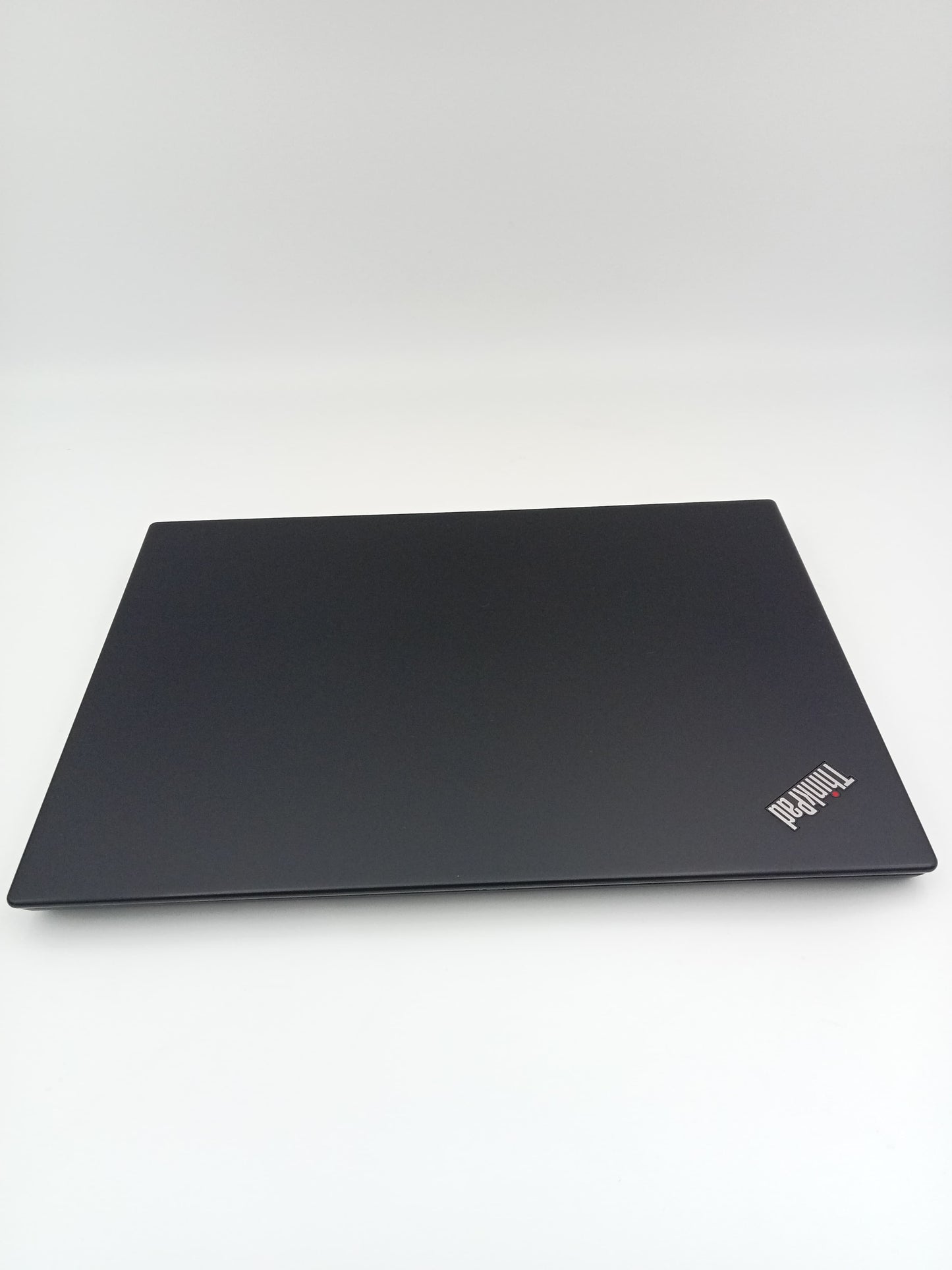 Lenovo ThinkPad X390  | Core i5 - 8265U CPU | 8 GB RAM | 256 SSD Hard | 13.3 inch Display