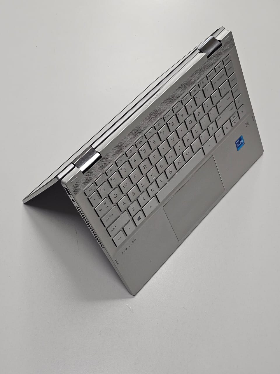 HP PAVILION 14 _DW1011TU ‘ CONVERTIBLE ( x360 TOUCH ) ‘ CORE I5 _ 1135G7 ‘ 16 GB DDR4 RAM ‘ 512 SSD ‘ 14 INCH FHD DISPLAY