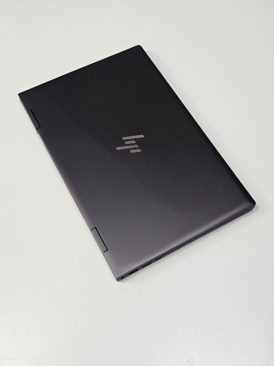 HP ENVY 15 _EE1XX ‘ CONVERTIBLE ( x360) TOUCH ‘ AMD RYZEN 7 - 5700U ‘ 16 GB DDR4 RAM ‘ 512 SSD ‘ 15.6 INCH FULL HD TOUCH SCREEN DISPLAY