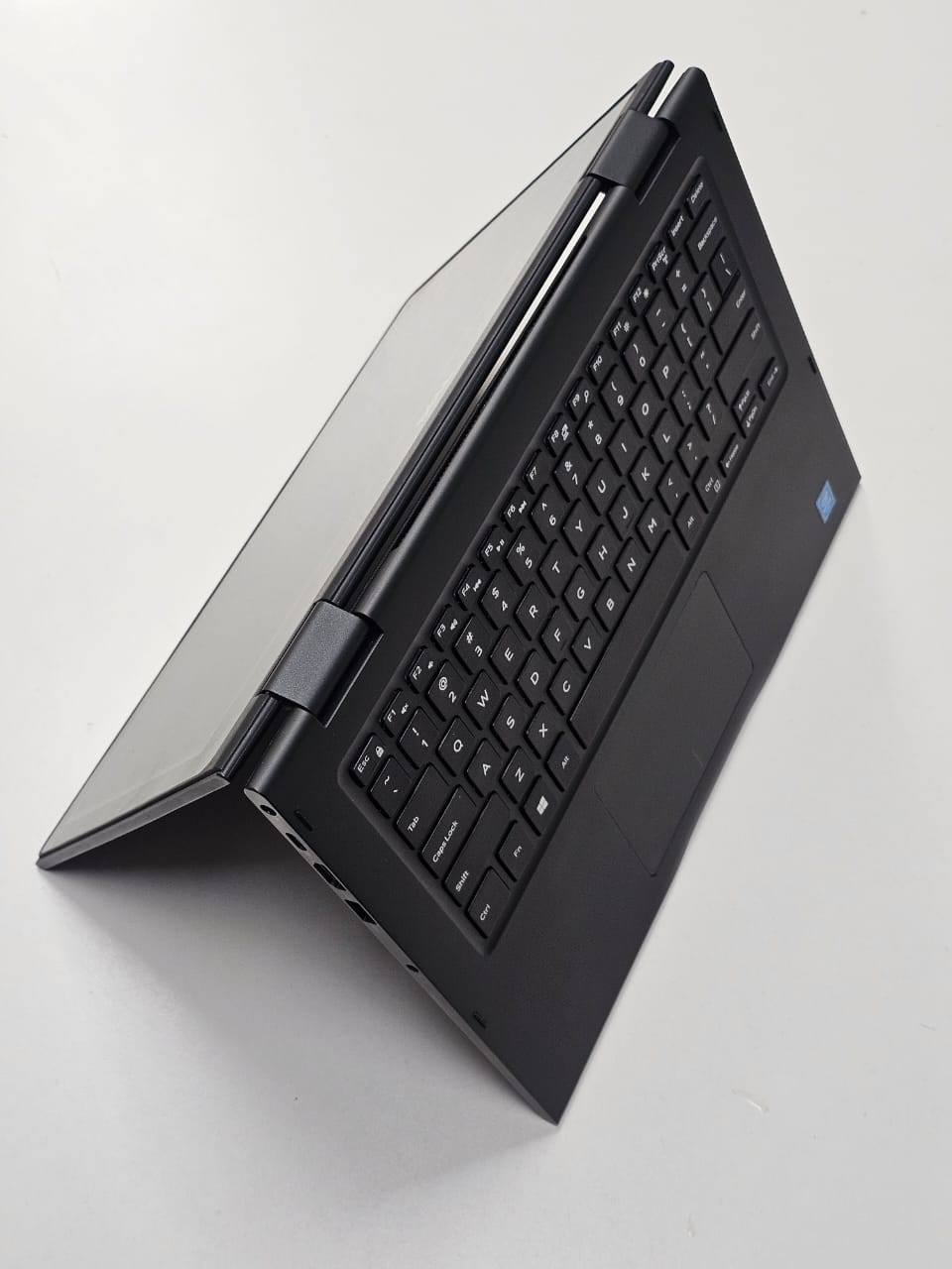DELL LATITUDE 3390 2IN1 ‘ CONVERTIBLE ( x360) TOUCH ‘ PENTIUM 4415U ‘ 8 GB DDR4 RAM ‘ 256 SSD ‘ 13.3 INCH FULL HD TOUCH SCREEN DISPLAY