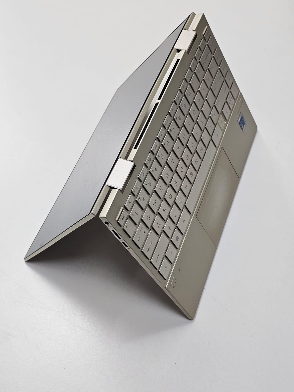 HP ENVY - 13 - BD0011TU - CONVERTIBLE (X360 TOUCH )‘ CORE I7-1165G7 ‘ 8 GB DDR4 RAM ‘ 1TB SSD ‘ 13 INCH FHD DISPLAY