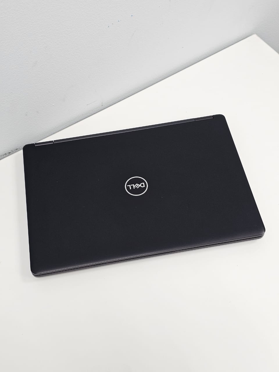 Dell latitude 5490 ‘ Core i5 - 8350U ‘ 8 GB DDR4 RAM ‘ 256 SSD ‘ 14 INCH FULL HD DISPLAY