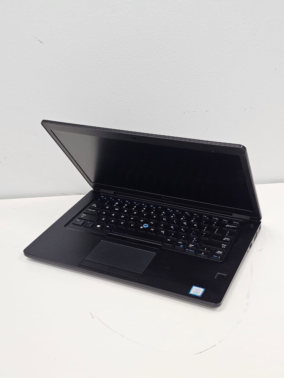Dell latitude 5490 ‘ Core i5 - 8350U ‘ 8 GB DDR4 RAM ‘ 256 SSD ‘ 14 INCH FULL HD DISPLAY