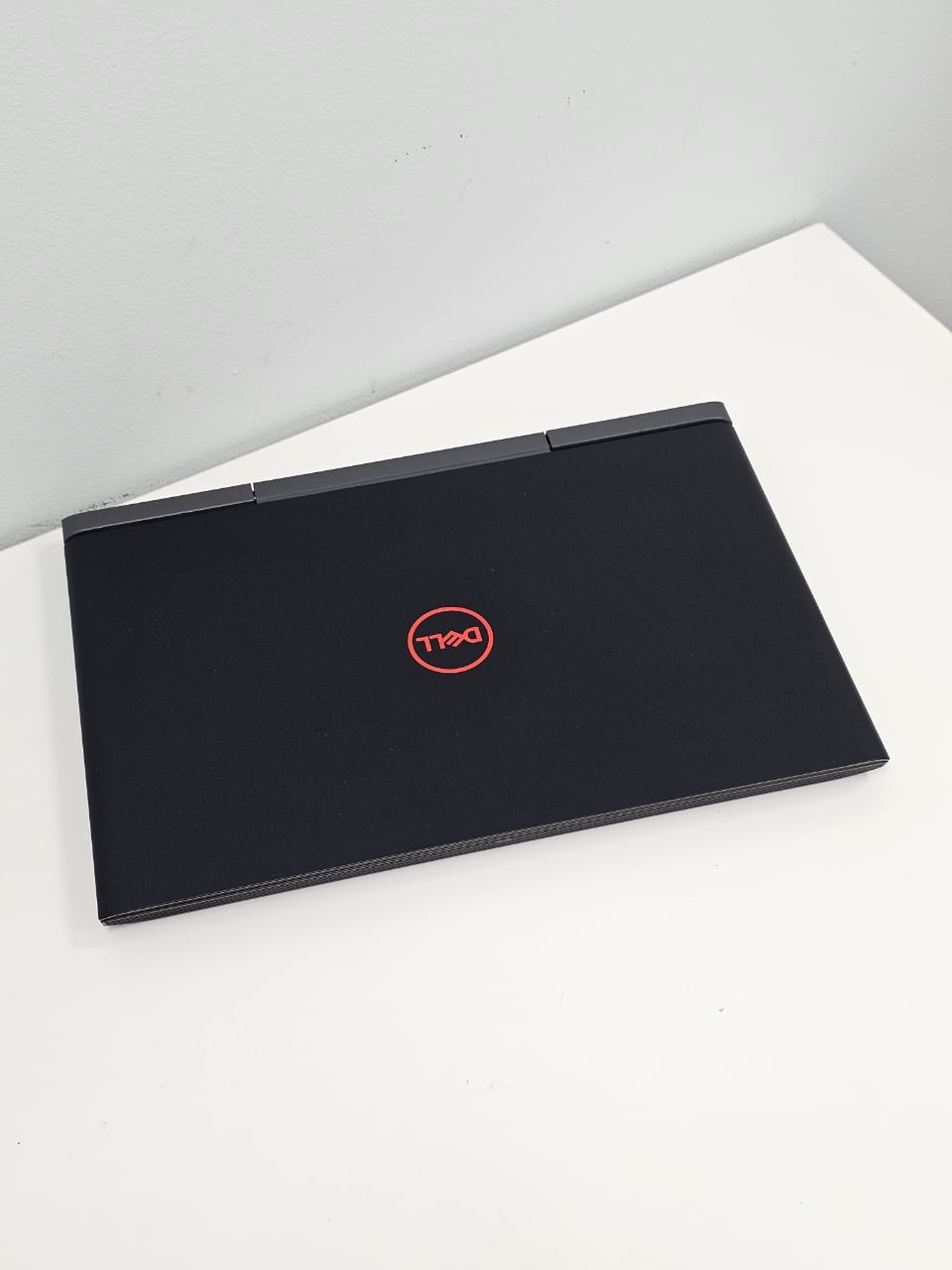 DELL INSPIRON G5 5587 ‘ Core i7 - 8750H ‘ 16 GB DDR4 RAM ‘ 256 SSD ‘ 15.6 INCH FULL HD DISPLAY