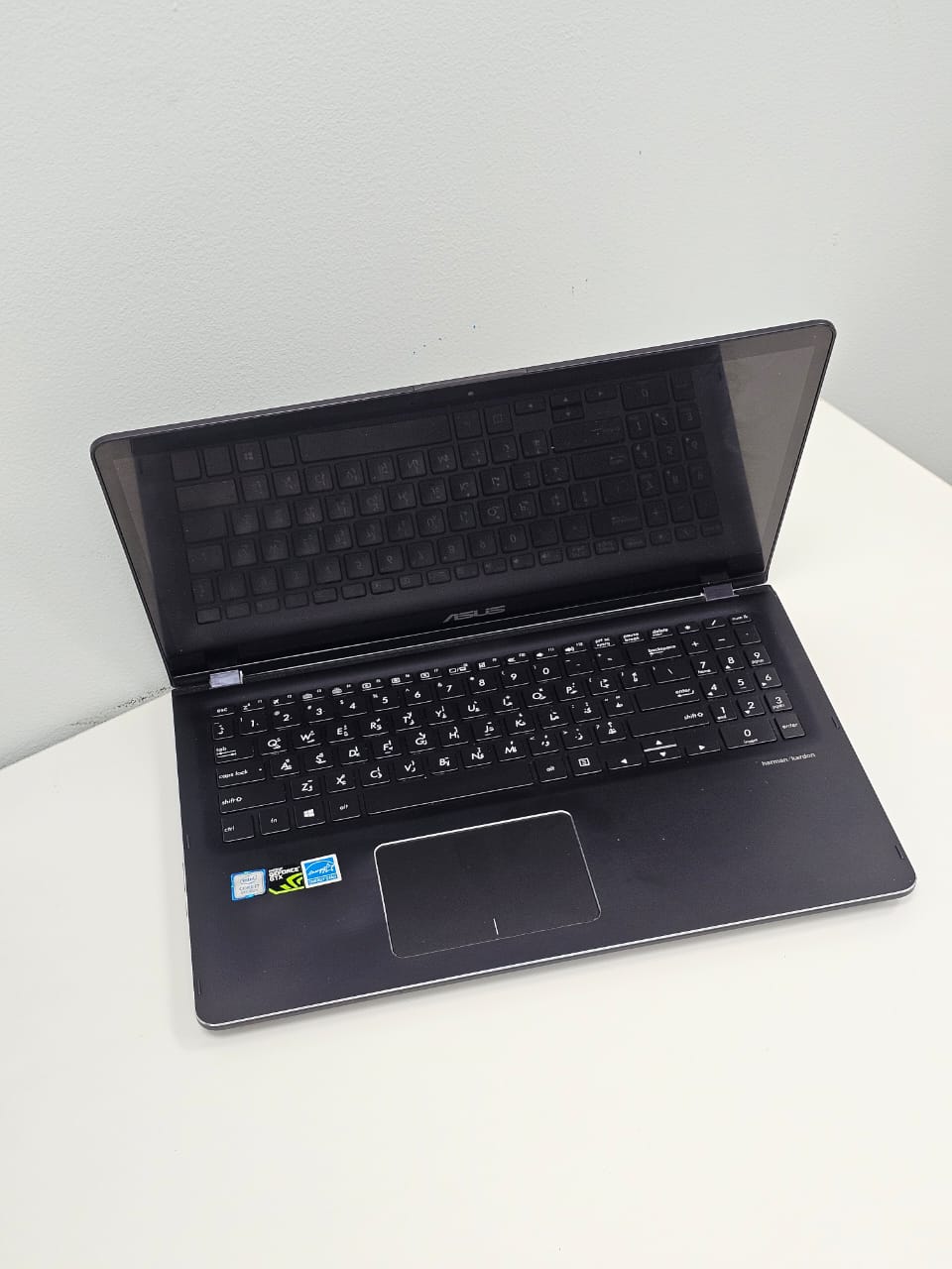 Asus Q535U 2 in 1 ‘ CONVERTIBLE ( x360 TOUCH ) ‘ Core i7 -8556U ‘ 16 GB DDR4 RAM ‘ 2 TB AND 256 SDD ‘ 15.6 INCH 4K TOUCH