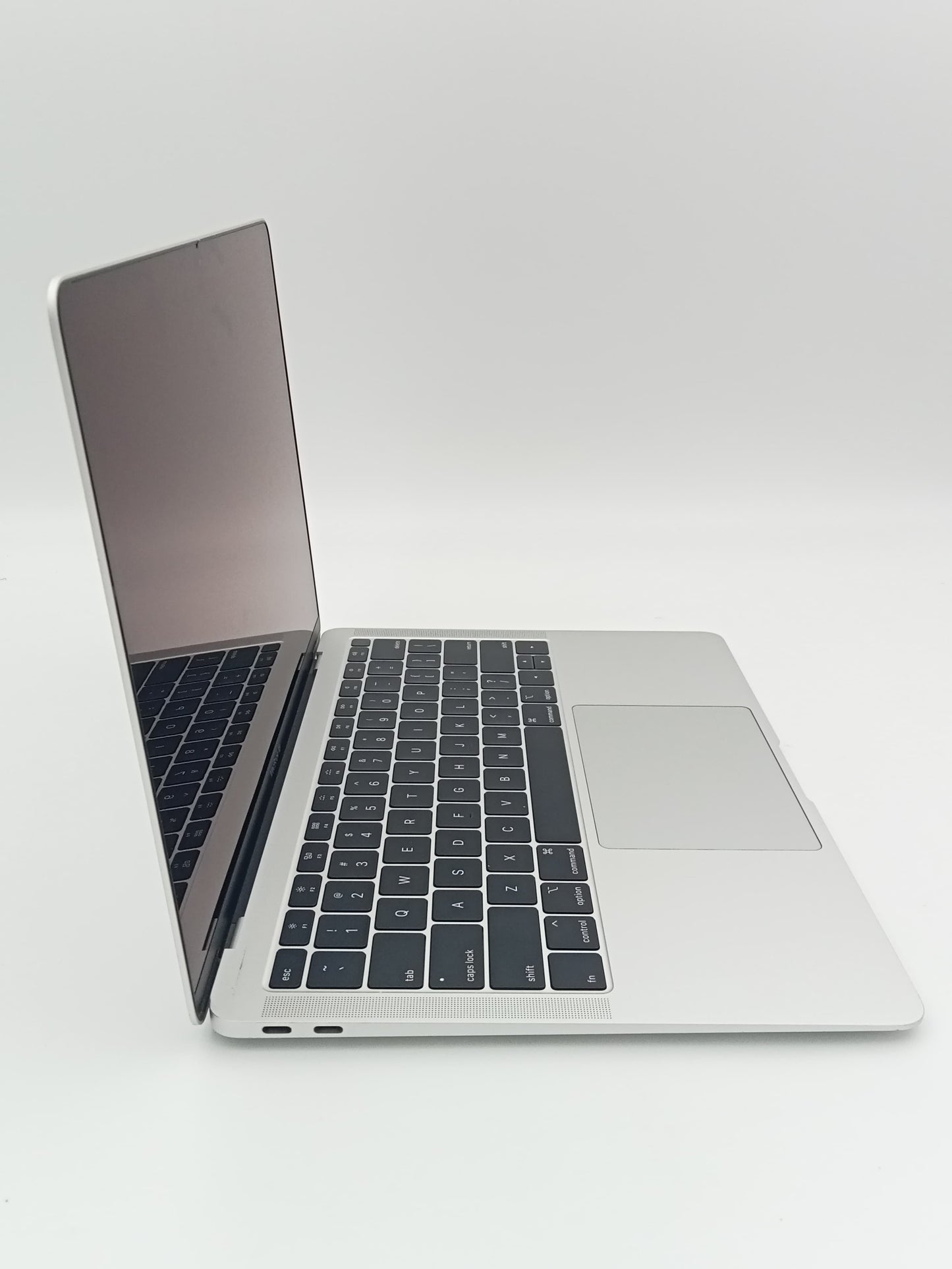 MacBook Air (A1932) 2k 2019| Core i5 -8210Y CPU | 16 GB RAM | 256 SSD Hard | 13.3 UHD inch Display retina