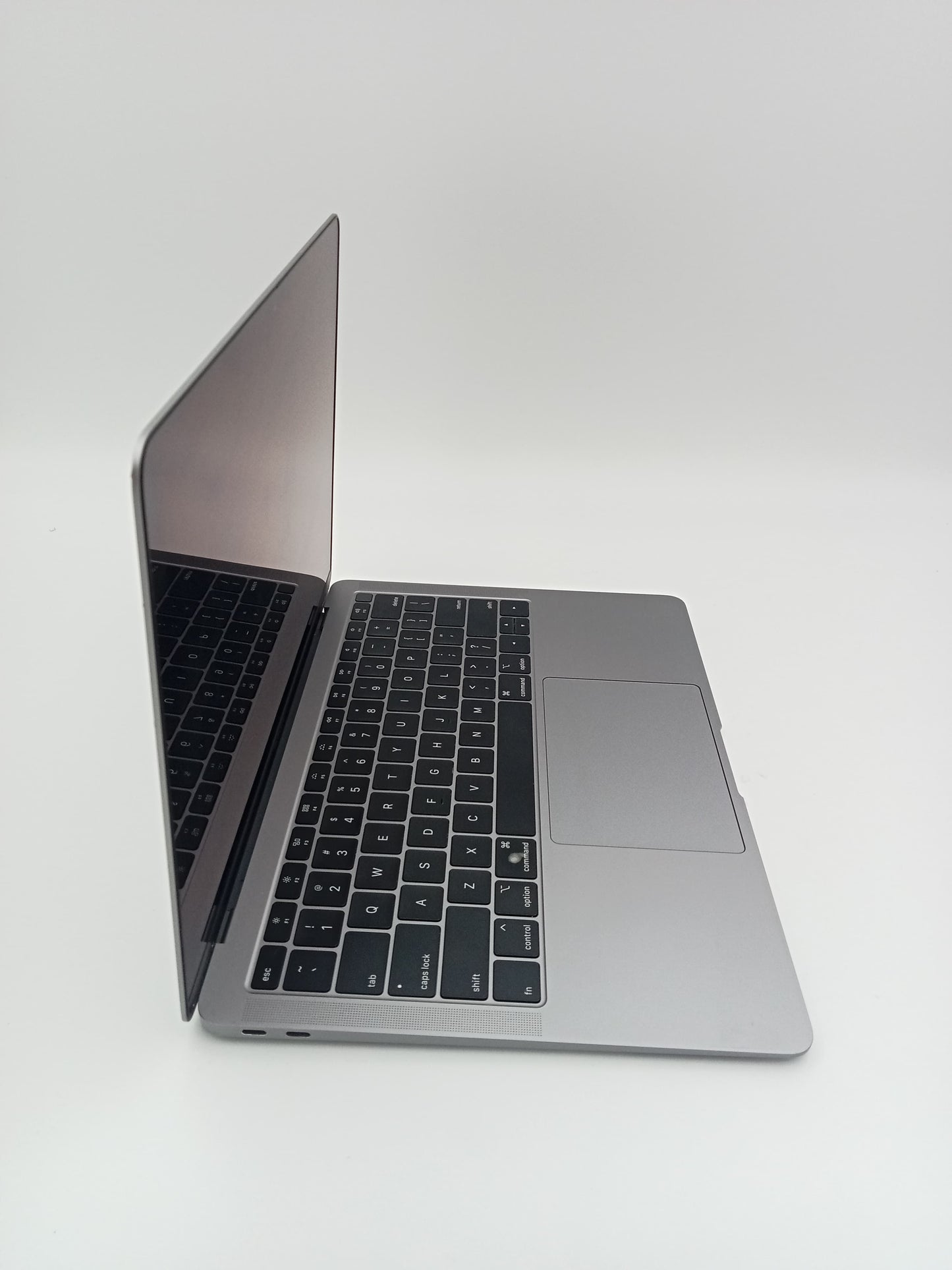 MacBook Air (1932) 2k 2019 | Core i5 - 8210Y CPU | 8 GB RAM | 256 SSD Hard | 13.3 inch Display