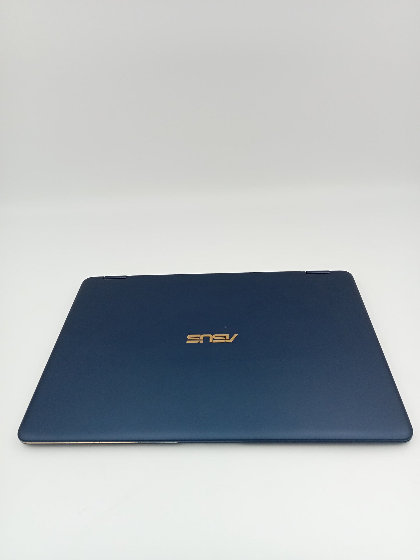 ASUS Zenbook UX370U Touch x360| Core i5-8250U CPU | 16 GB DDR4 RAM | 256 SSD Hard | 13.3 FHD inch Display