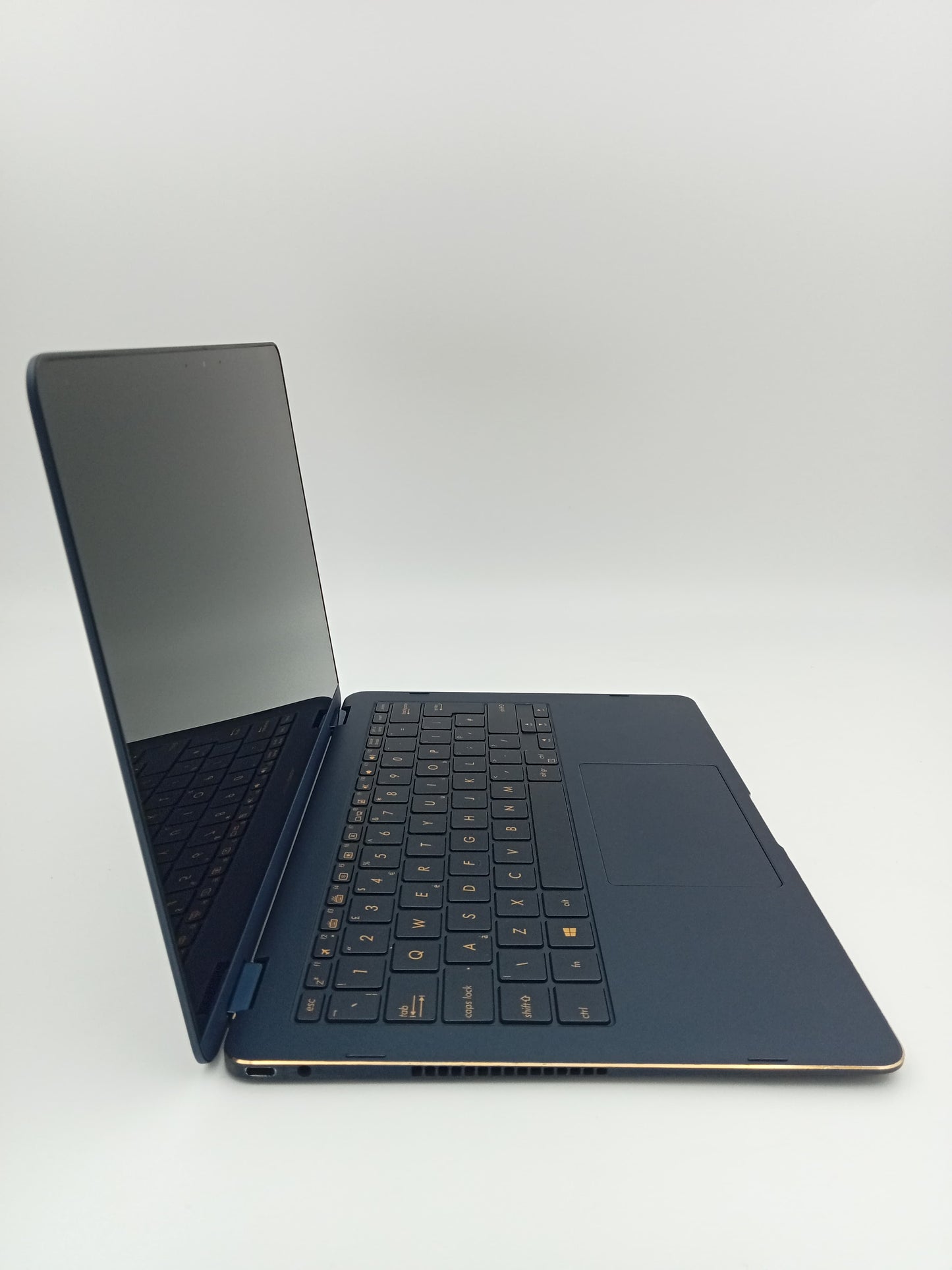 ASUS Zenbook UX370U Touch x360| Core i5-8250U CPU | 16 GB DDR4 RAM | 256 SSD Hard | 13.3 FHD inch Display