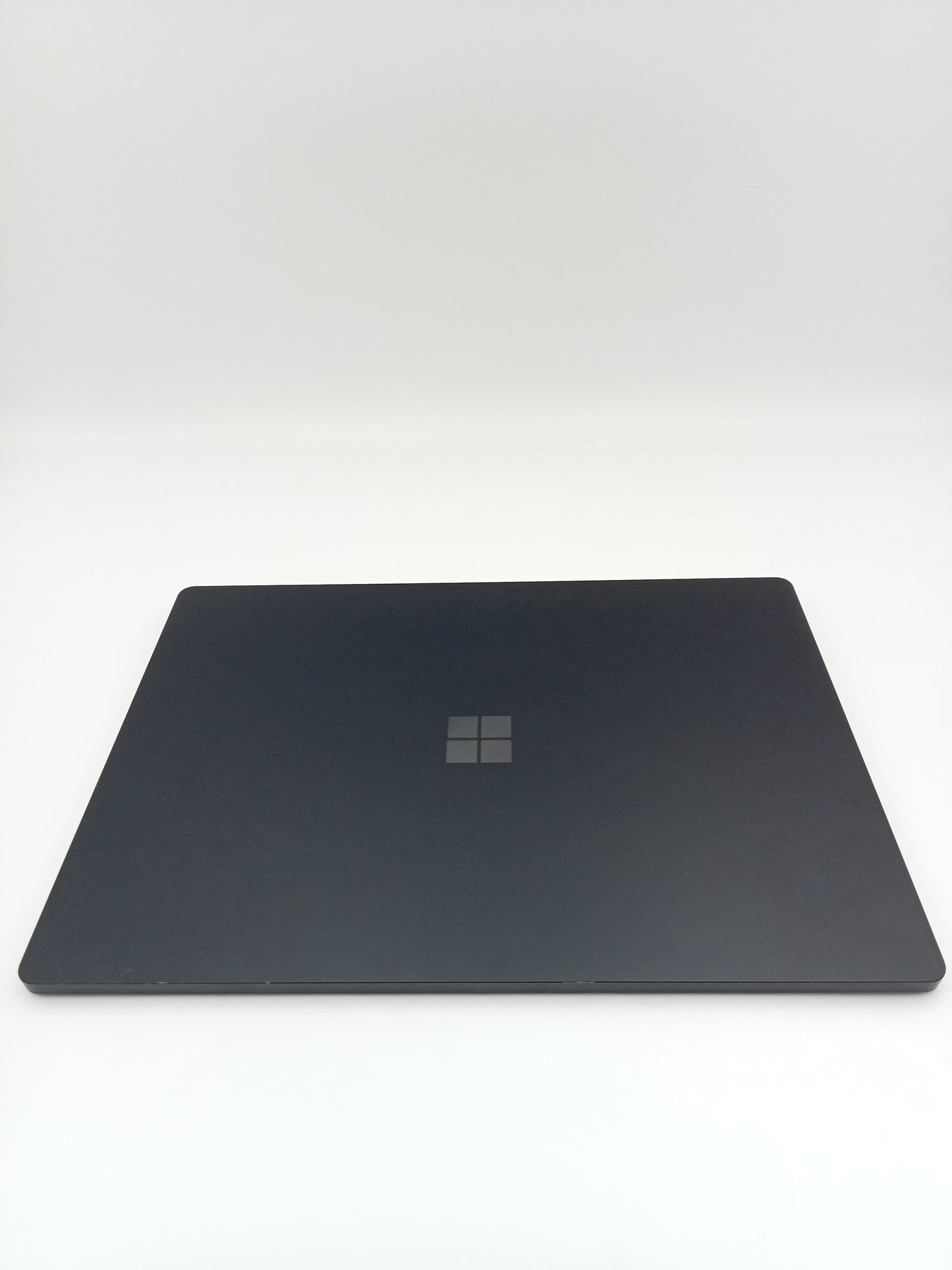 Surface 4 Touch 2k | Core i7 -1185G7 CPU | 32 GB RAM | 1TB SSD Hard | 15.6 FHD inch Display