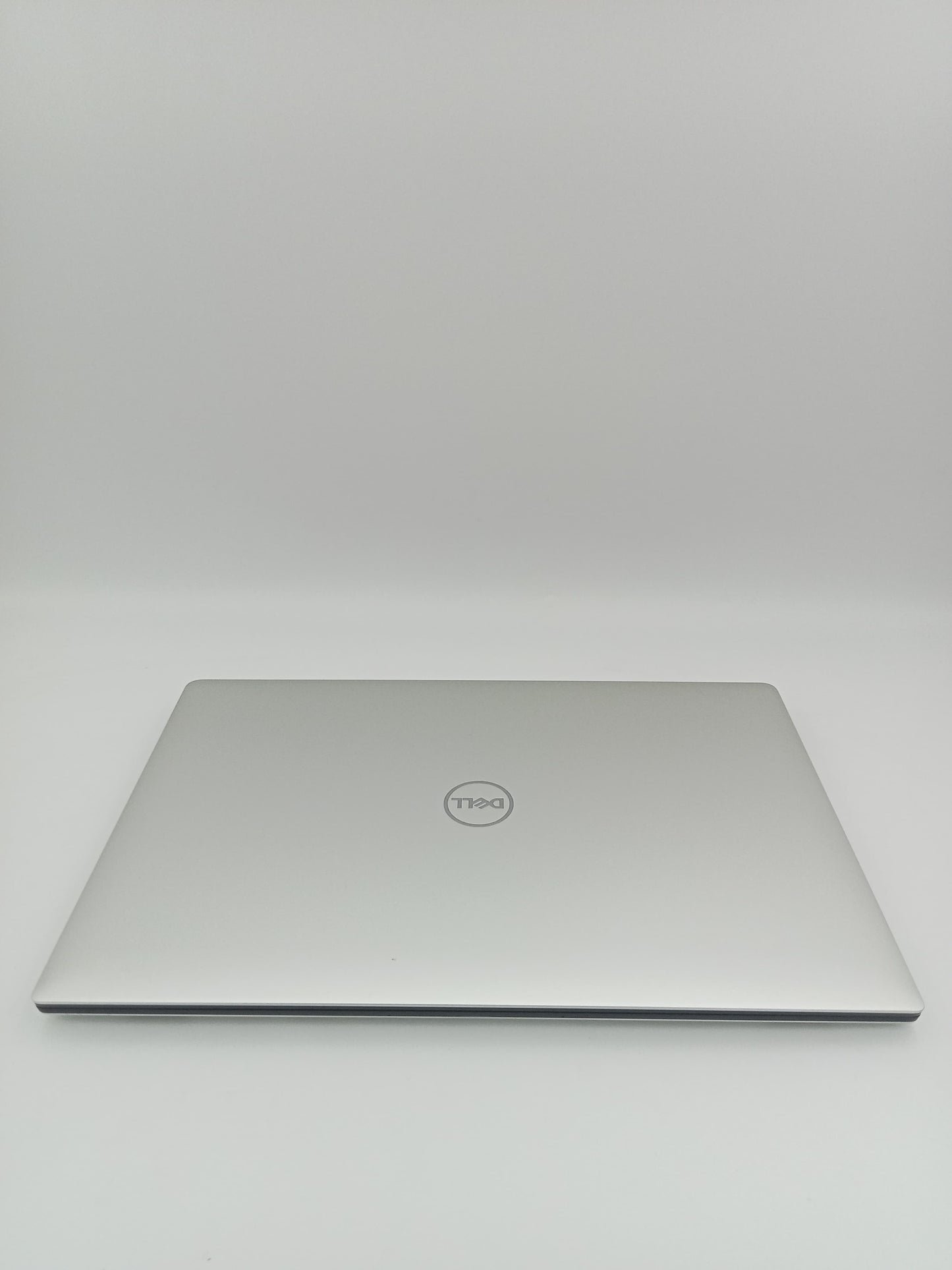 LAPTOP Dell XPS 15-9570 Core i7 - 8750H Gaming Graphic Nvidia GTX 1050Ti 4GB Ram 16 SSD 256 15.6 FHD