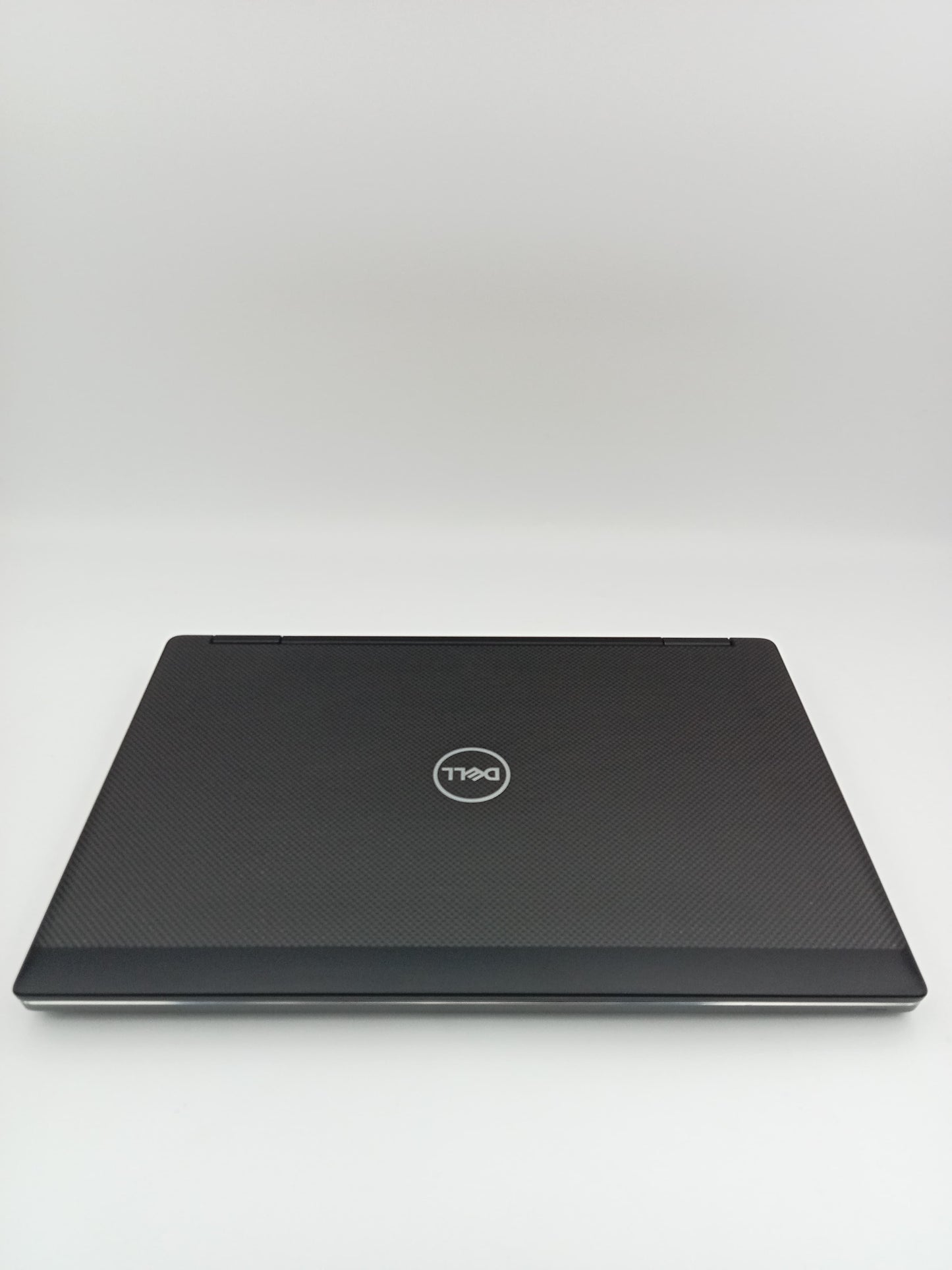 Dell Precision 7530 Touch | Core i7 - 8850H CPU | 40 GB DDR4 RAM | 512 SSD Hard | 15.6 FHD inch Display | GRAPHIC Designer Quadro P3200 6GB