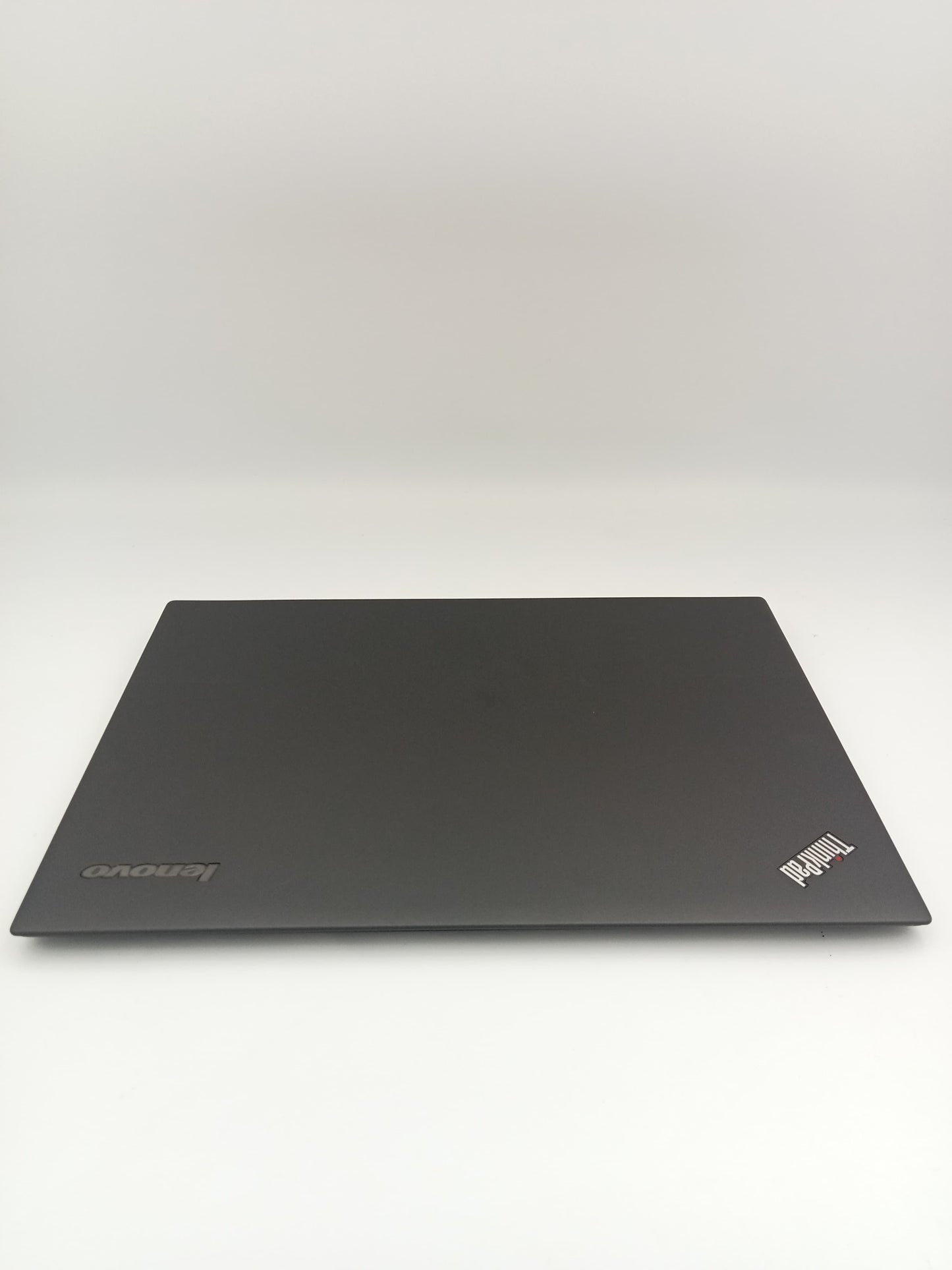 Lenovo X1 CARBON 3RD GEN | Core i7 -5600U CPU | 8 GB RAM | 256 SSD Hard | 14 inch Display