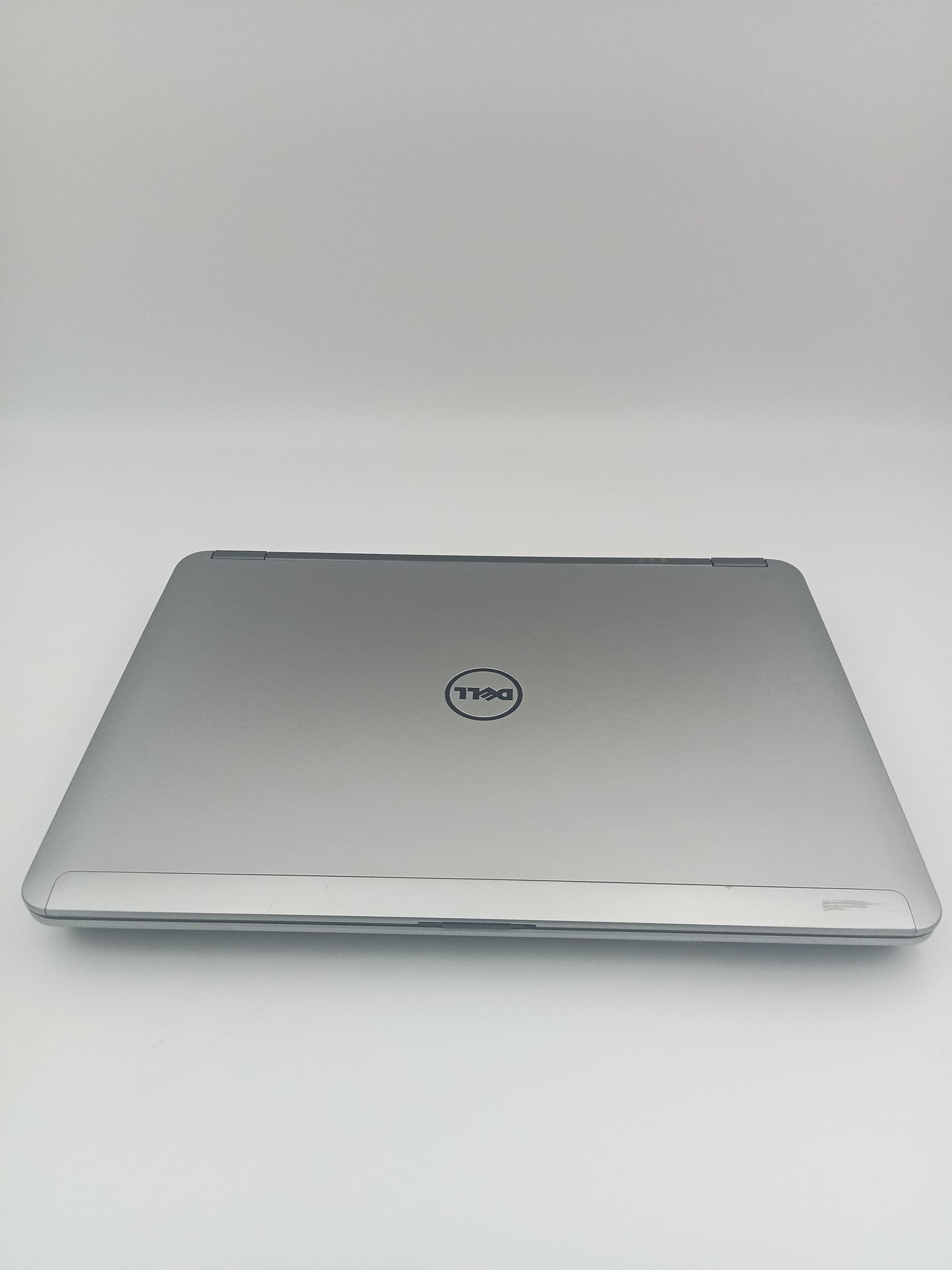 Dell Latitude E6440 | Core i5 - 4310M CPU | 8 GB DDR4 RAM | 320 SSD Hard | 14 FHD inch Display