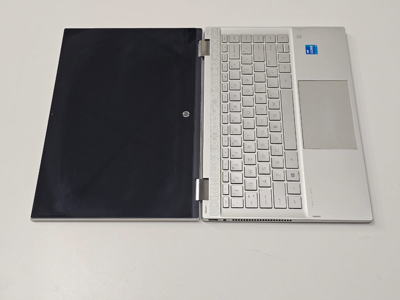 HP PAVILION 14 _DW1011TU ‘  CONVERTIBLE ( x360 TOUCH ) ‘ CORE I5  _ 1135G7 ‘ 16 GB DDR4 RAM ‘ 512 SSD  ‘ 14 INCH FHD DISPLAY
