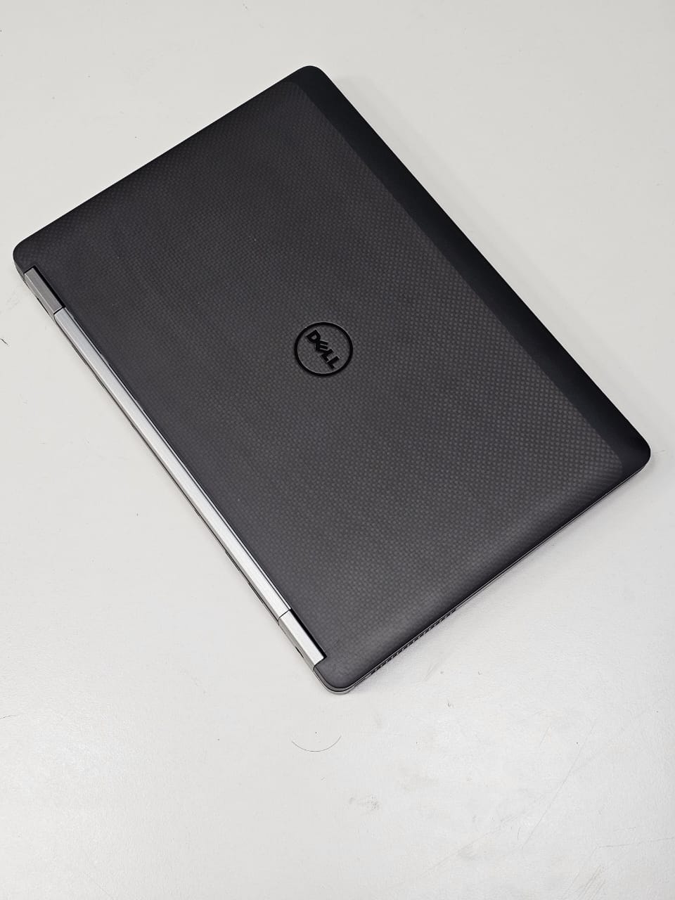 DELL LATITUDE E7470 ‘ CORE I5 - 6300U ‘ 16 GB DDR4 RAM  ‘  256 SSD ‘ 14 INCH FULL HD DISPLAY