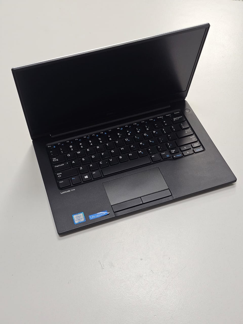 DELL LATITUDE 7370 ‘ CORE M7 -6Y75  ‘ 8 GB DDR4 RAM  ‘  256 SSD  ‘ 14 INCH HD DISPLAY