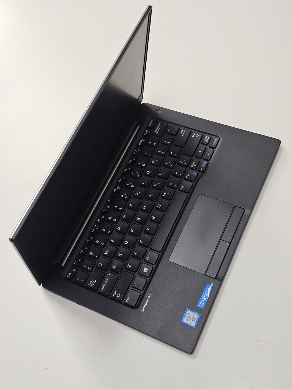 DELL LATITUDE 7370 ‘ CORE M7 -6Y75  ‘ 8 GB DDR4 RAM  ‘  256 SSD  ‘ 14 INCH HD DISPLAY