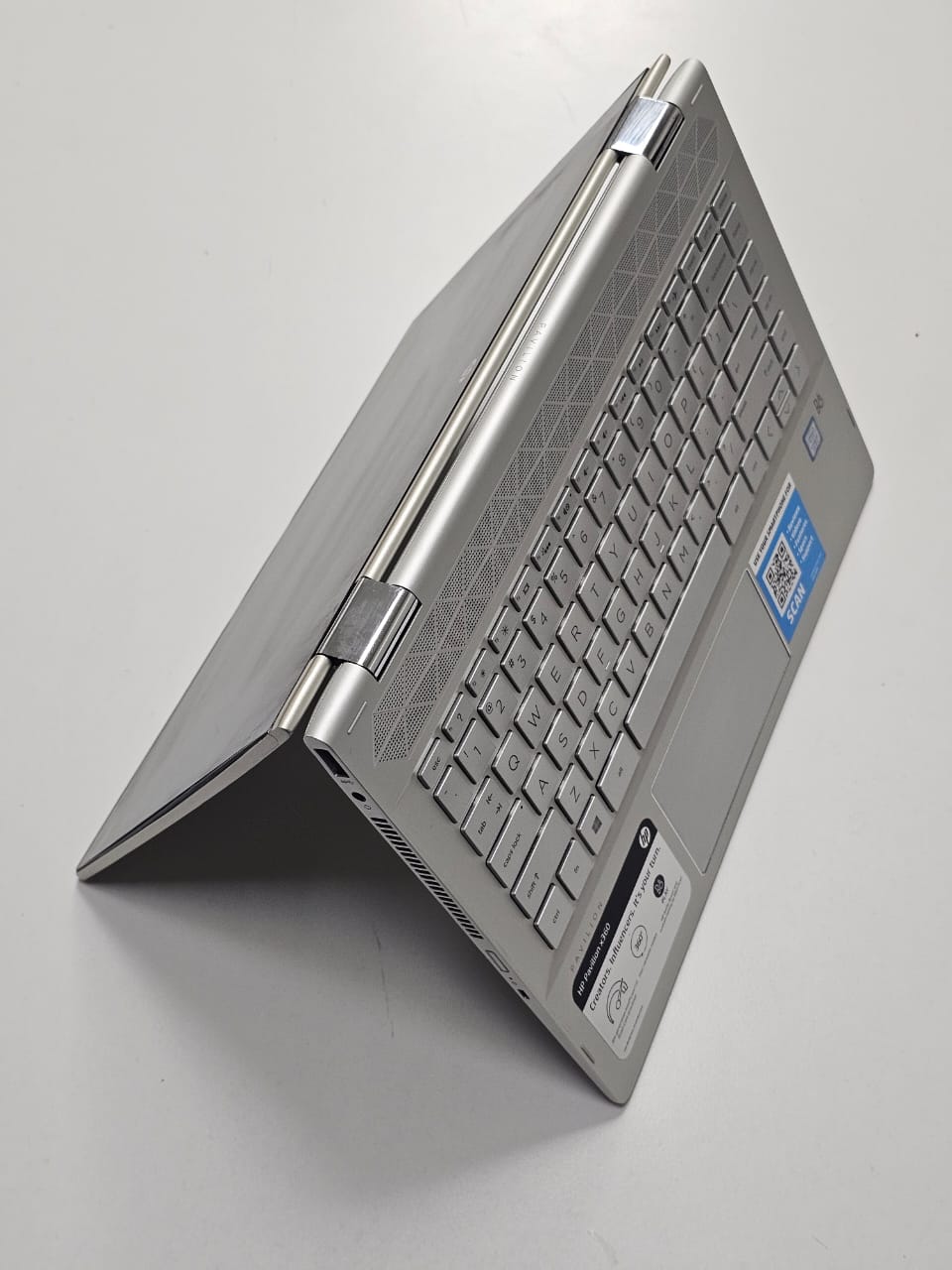 HP PAVILION 14m-cd0003dx  ‘ CONVERTIBLE ( x360) TOUCH ‘  CORE I5 - 8250U  ‘ 8 GB DDR4 RAM  ‘ 256 SSD  ‘ 14 INCH FULL HD TOUCH SCREEN DISPLAY