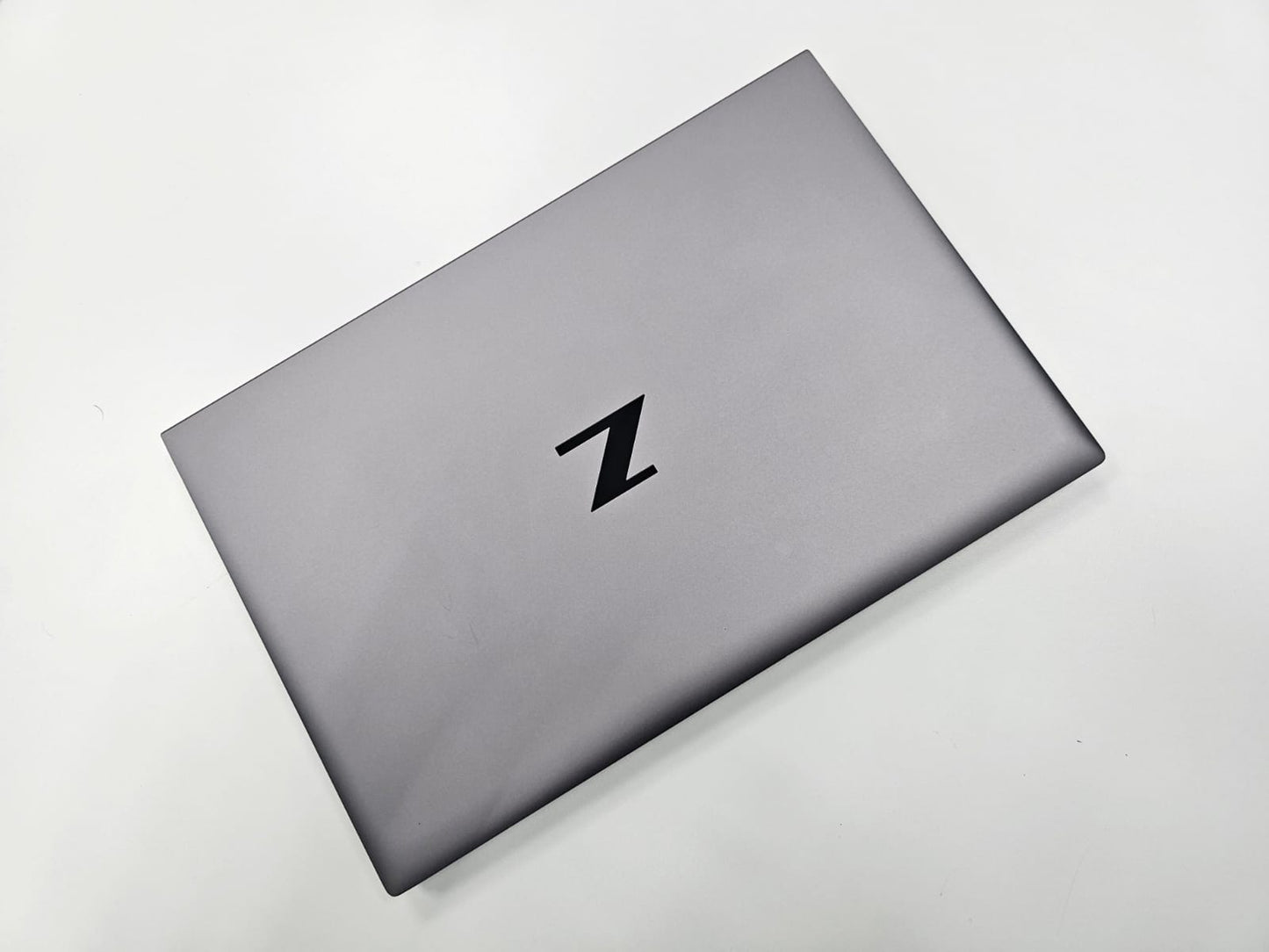 HP ZBook Firefly 14 G7  ‘ CORE I7 - 10510U  ‘ 16 GB DDR4 RAM  ‘ 512 SSD  ‘ 14 INCH FULL HD DISPLAY