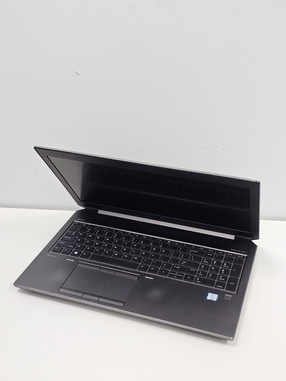 HP ZBOOK 15 G6 ‘  Core i9 - 9880 H ‘ 32 GB DDR4 RAM ‘ 512 SSD ‘ 15.6 INCH FULL HD DISPLAY