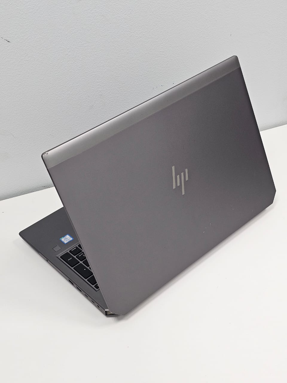 HP ZBOOK 15 G6 ‘  Core i9 - 9880 H ‘ 32 GB DDR4 RAM ‘ 512 SSD ‘ 15.6 INCH FULL HD DISPLAY